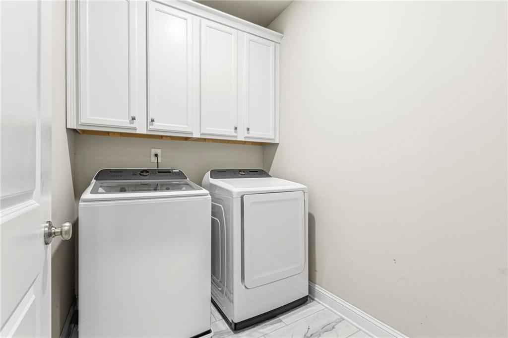 313 Senna Street Property Photo 27
