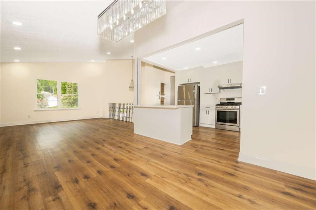 10175 Old Woodland Entry Ne Property Photo 33