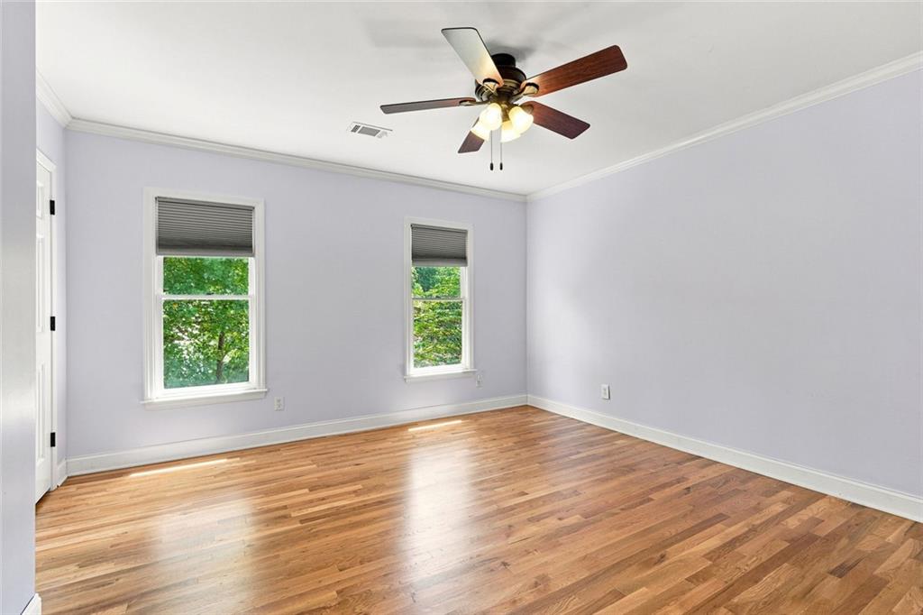 7680 Dunvegan Close Property Photo 40