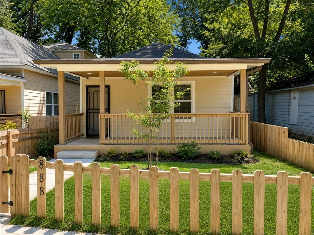 888 Coleman Street Sw Property Photo 1