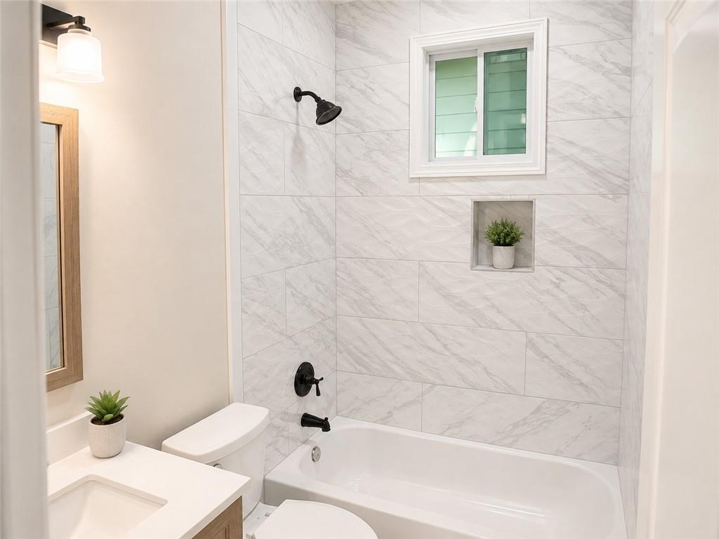 888 Coleman Street Sw Property Photo 8