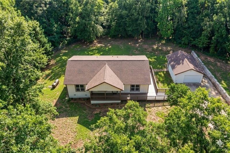 7823383 Property Photo 2
