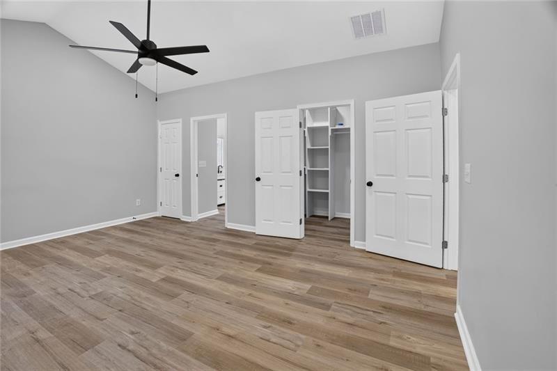7823383 Property Photo 13