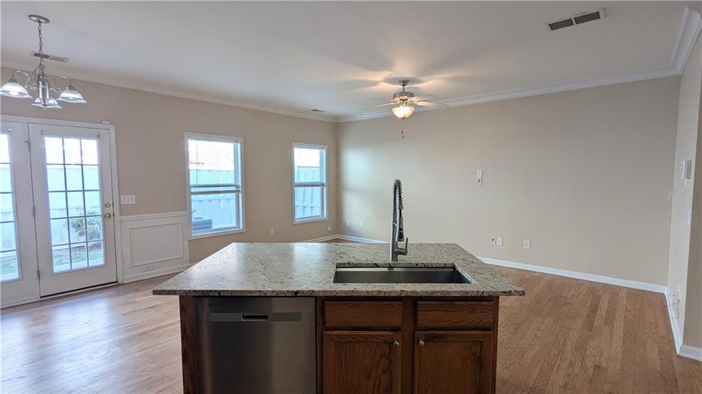7823407 Property Photo 13