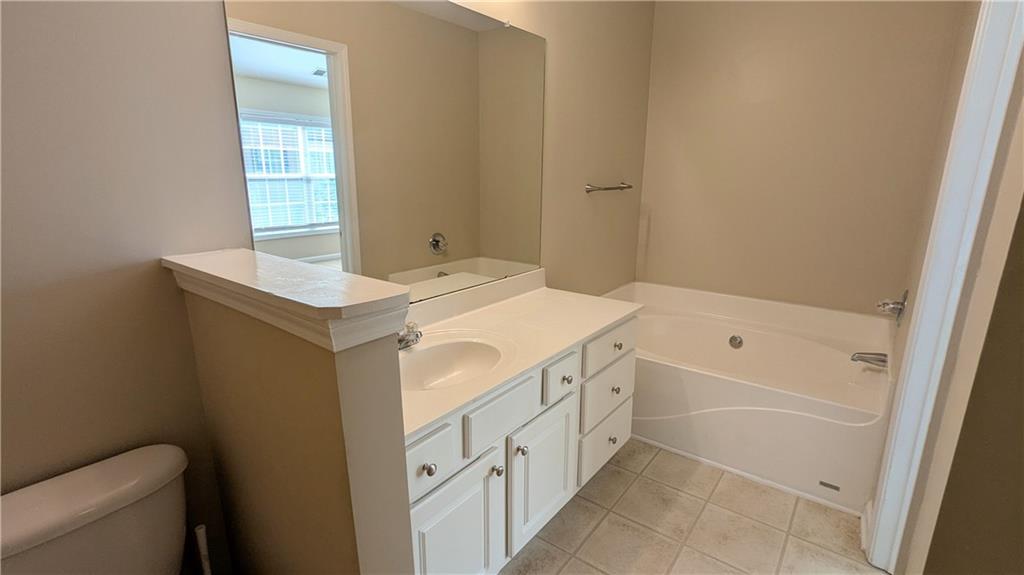 7823407 Property Photo 21
