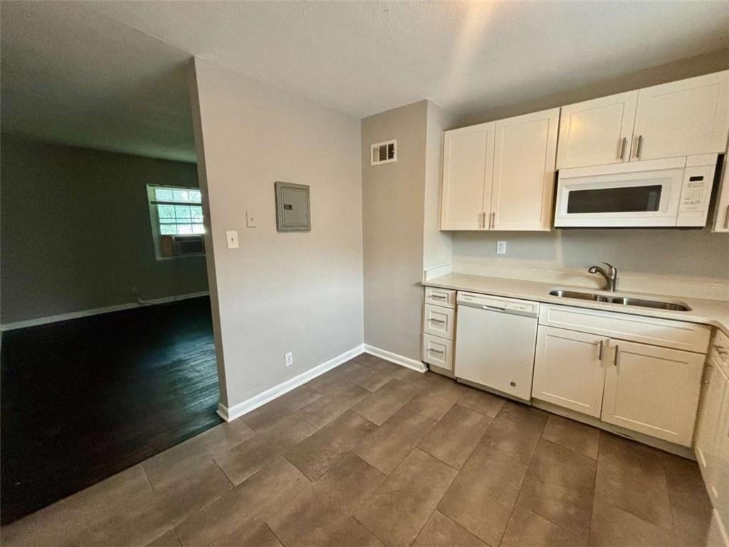 1048 Washington Street Unit 2 Property Photo 6