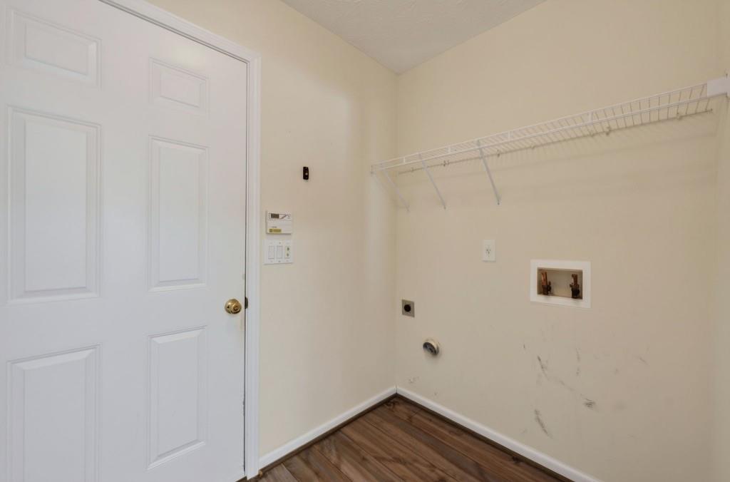912 Village View Circle Property Photo 17