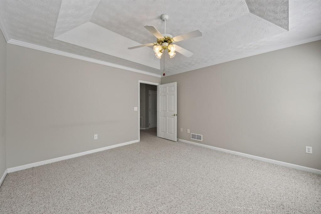 912 Village View Circle Property Photo 21