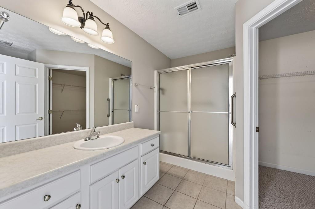 912 Village View Circle Property Photo 23