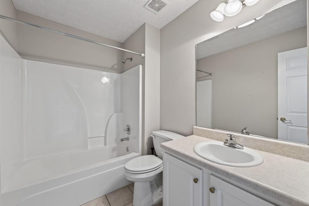 912 Village View Circle Property Photo 29