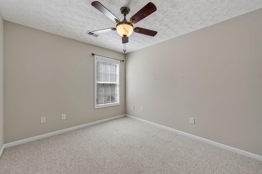 912 Village View Circle Property Photo 31