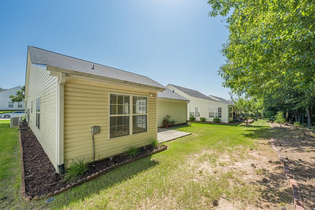 912 Village View Circle Property Photo 35