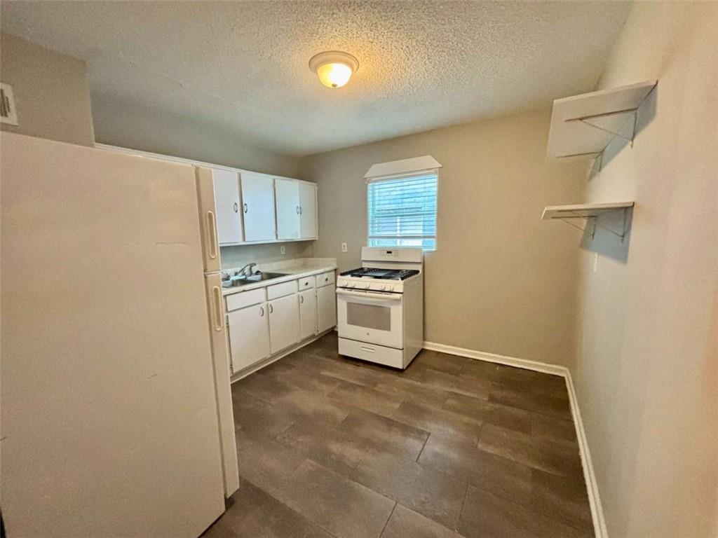 1048 Washington Street Unit 5 Property Photo 5