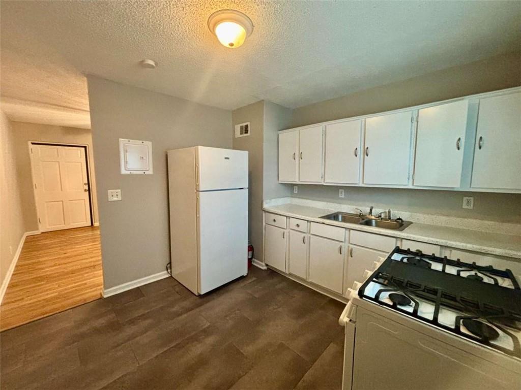 1048 Washington Street Unit 5 Property Photo 6
