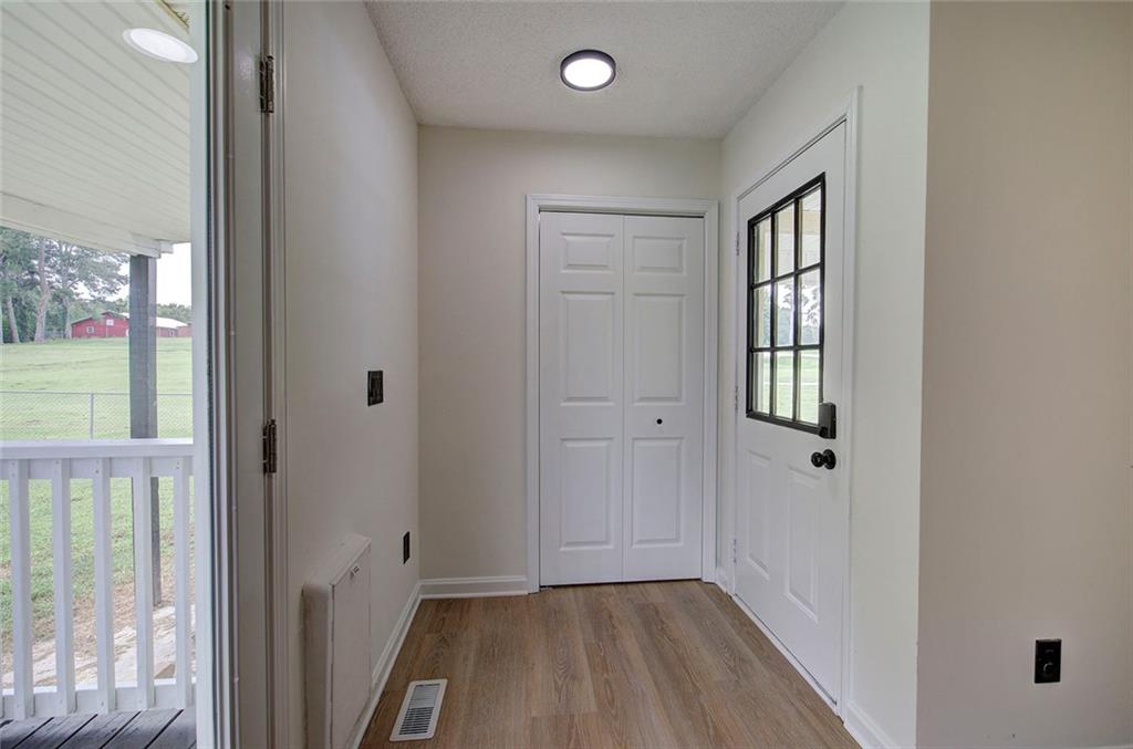 7097 Fairmount Highway Se Property Photo 16