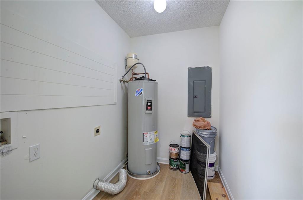 7097 Fairmount Highway Se Property Photo 17