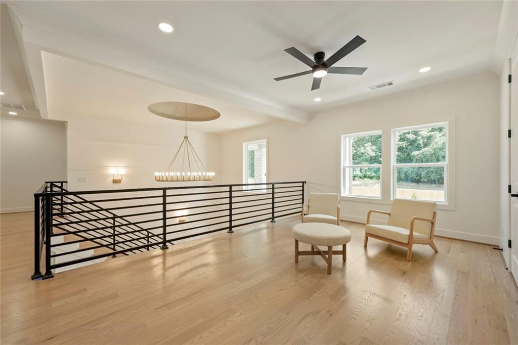 942 Cooper Road Property Photo 4