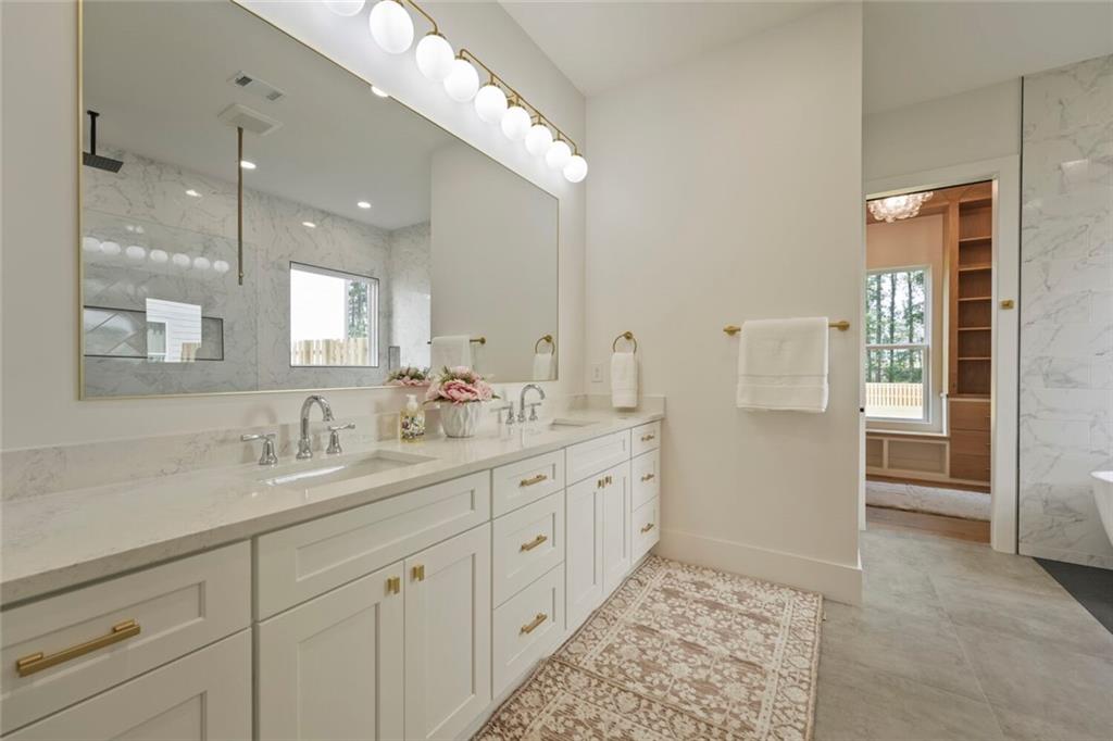 942 Cooper Road Property Photo 24