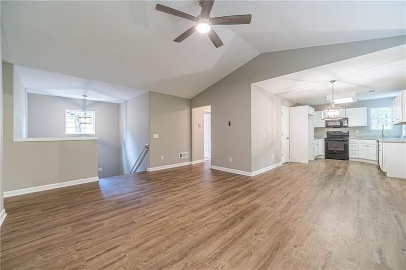 7823476 Property Photo 8