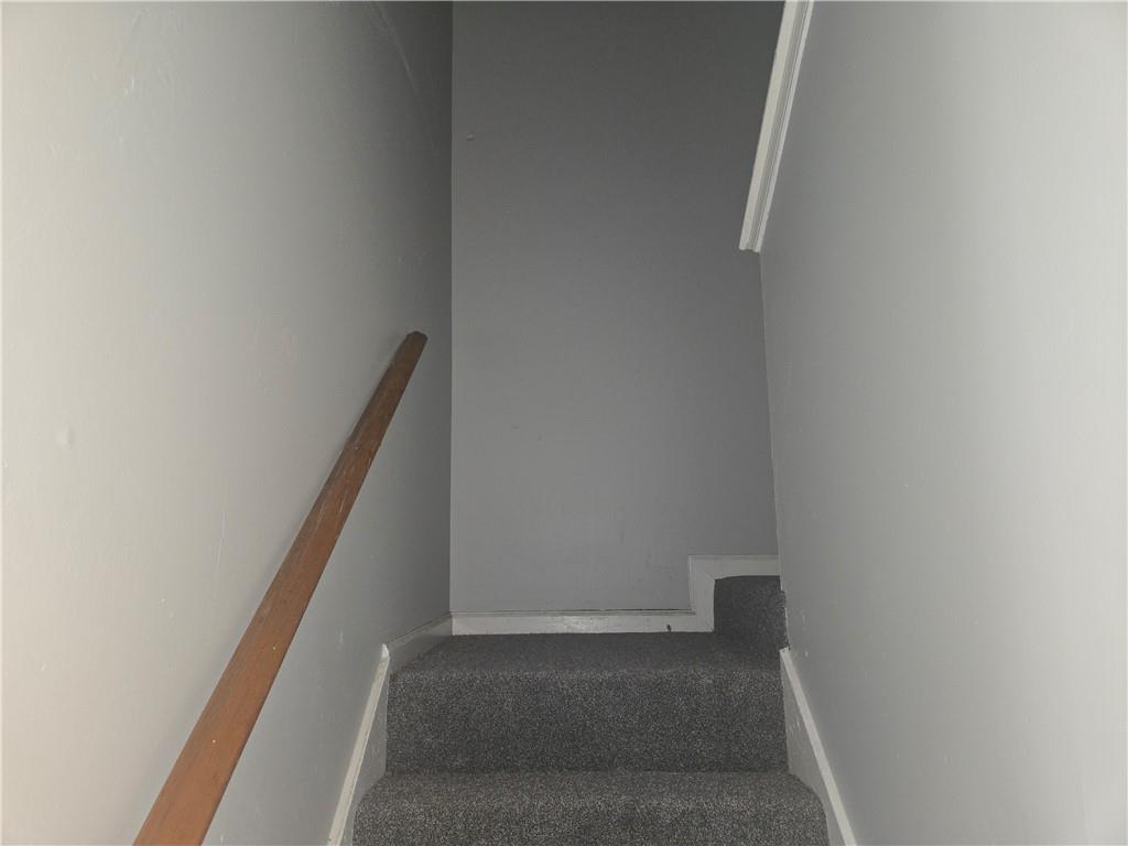 7233 Crestside Drive Property Photo 7