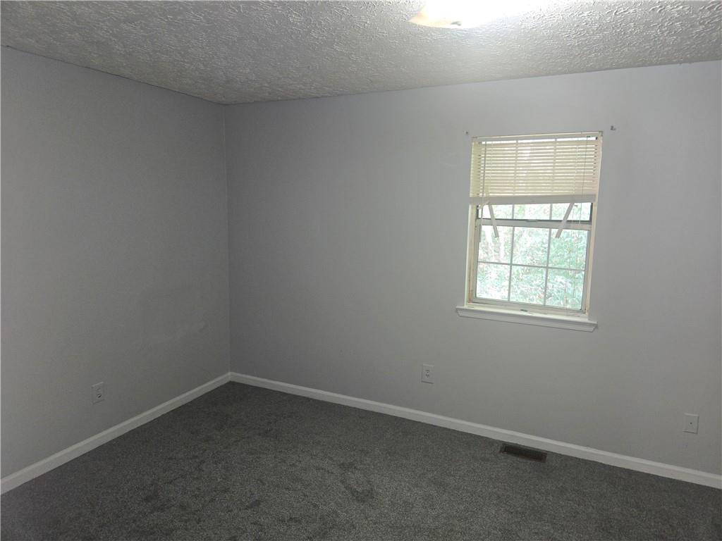 7233 Crestside Drive Property Photo 9
