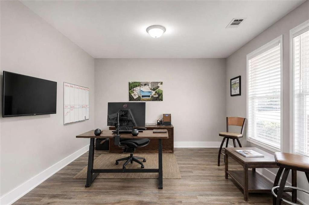 6188 Golden Maple Court Property Photo 8
