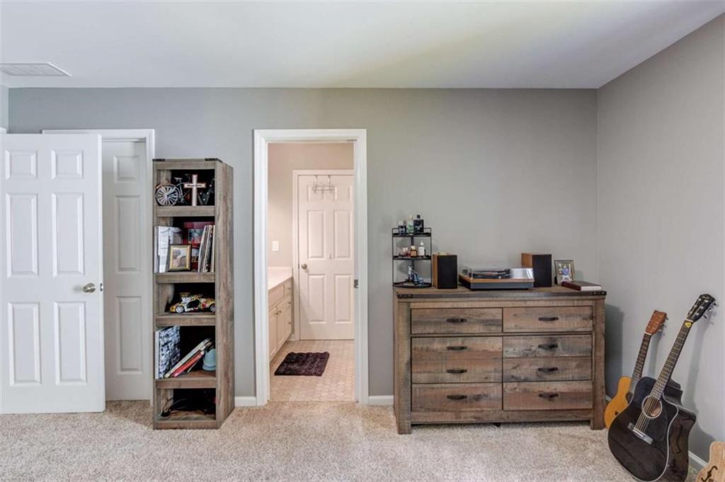 6188 Golden Maple Court Property Photo 33