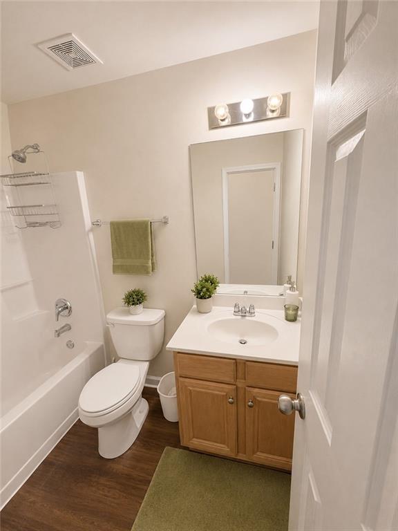 1933 Wilson Manor Circle Property Photo 13