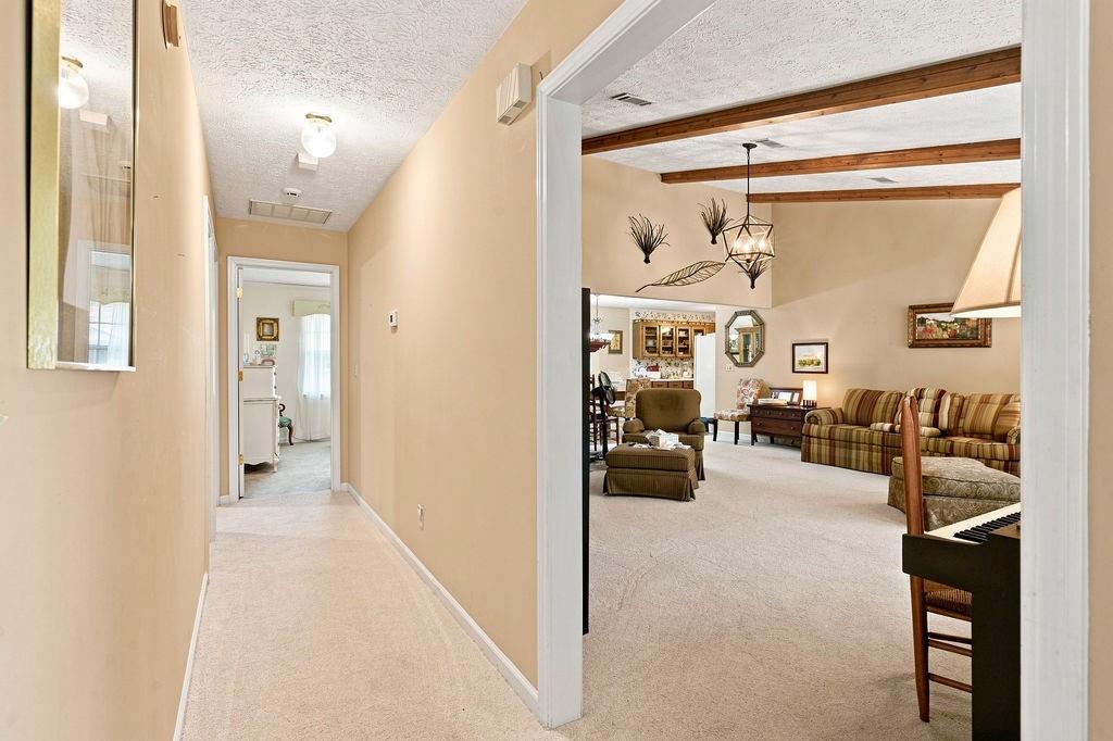 24 Nw Boulder Drive Property Photo 7