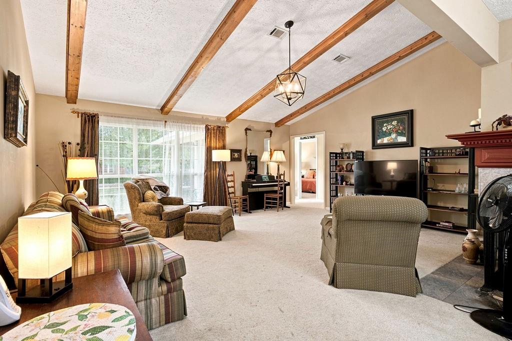 24 Nw Boulder Drive Property Photo 9