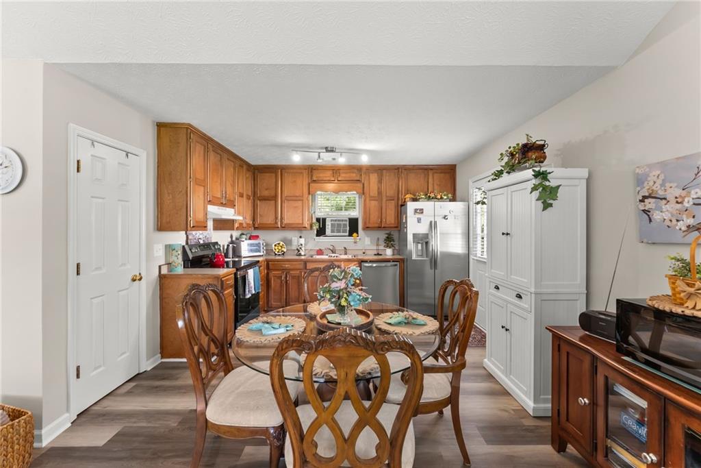 2560 Fairlane Drive Property Photo 21