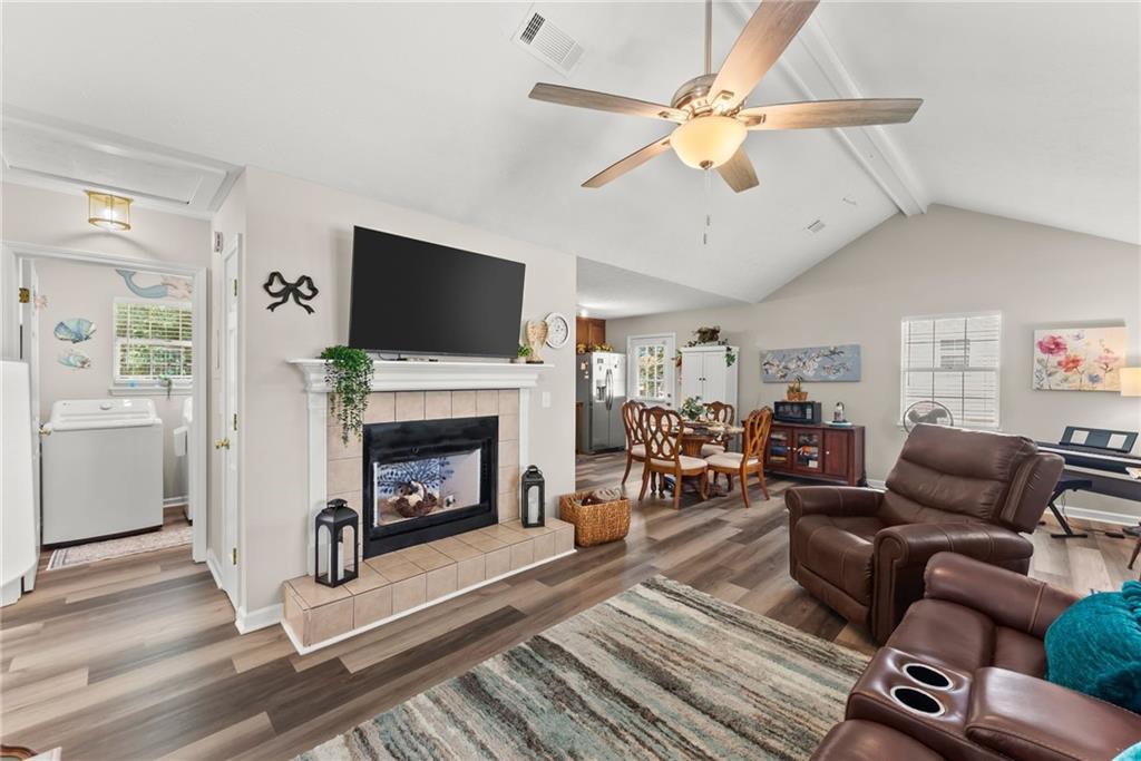 2560 Fairlane Drive Property Photo 22