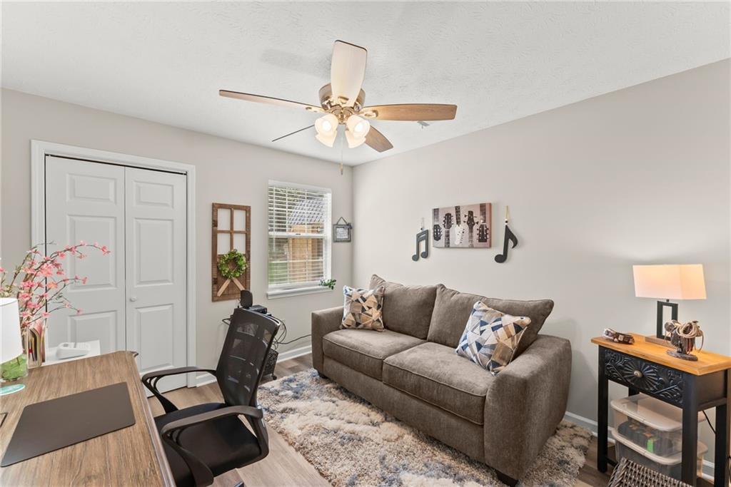 2560 Fairlane Drive Property Photo 25