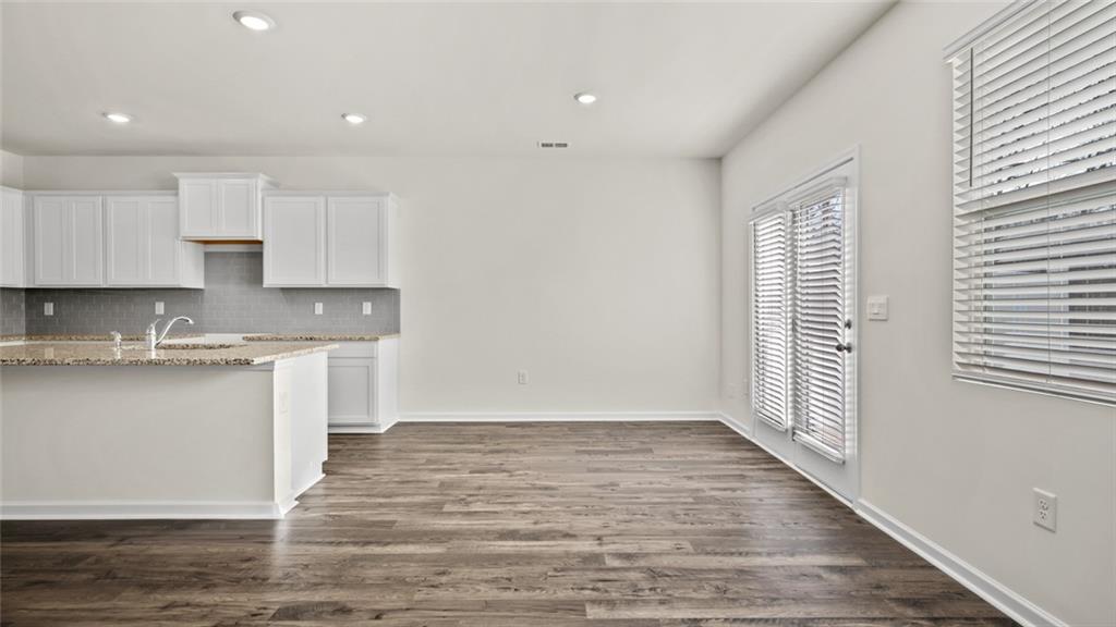 1302 Aura Lane Property Photo 8