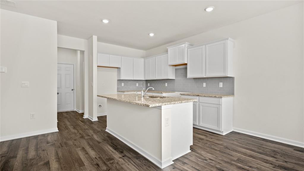 1302 Aura Lane Property Photo 9