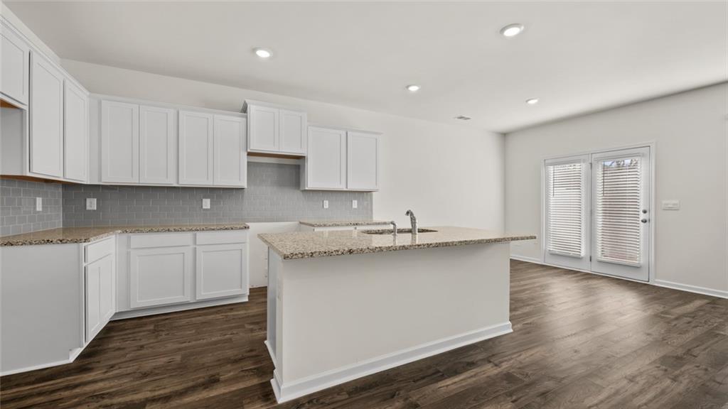 1302 Aura Lane Property Photo 12