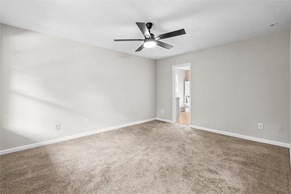 7823604 Property Photo 19