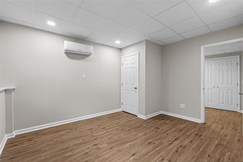 7823604 Property Photo 33