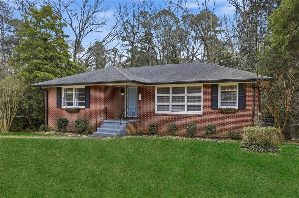 305 Brookwood Drive Sw Property Photo 1