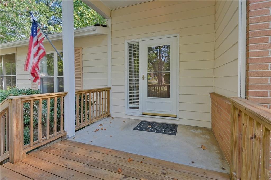 1935 Inverness Road Se Property Photo 2