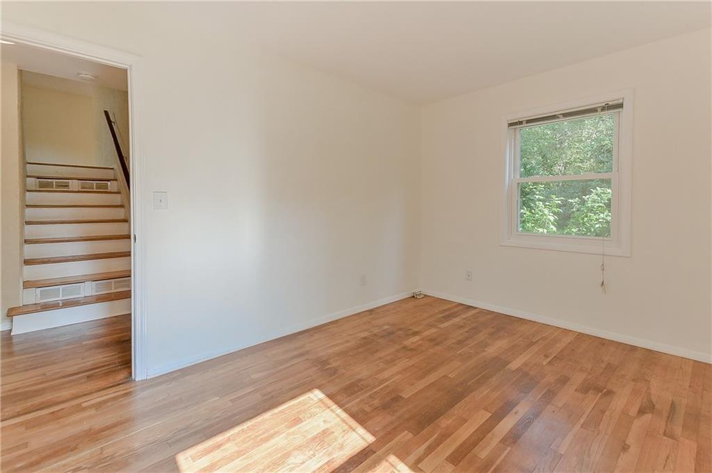 1935 Inverness Road Se Property Photo 14