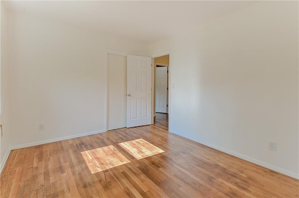 1935 Inverness Road Se Property Photo 15