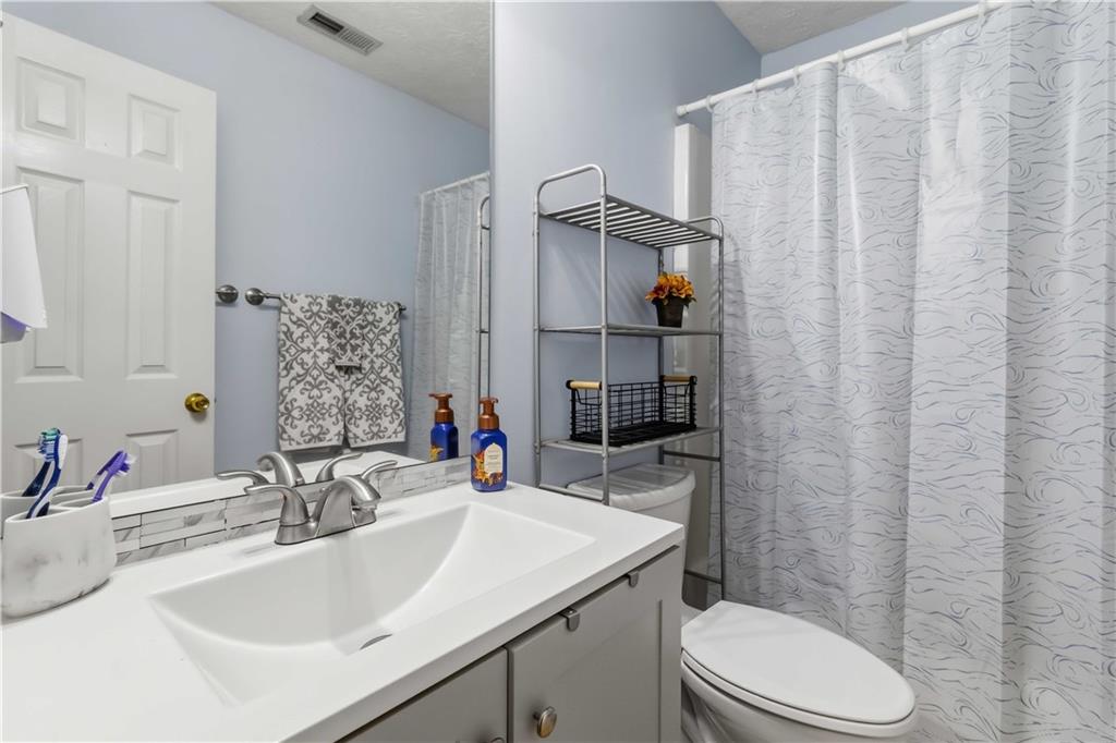7823662 Property Photo 12