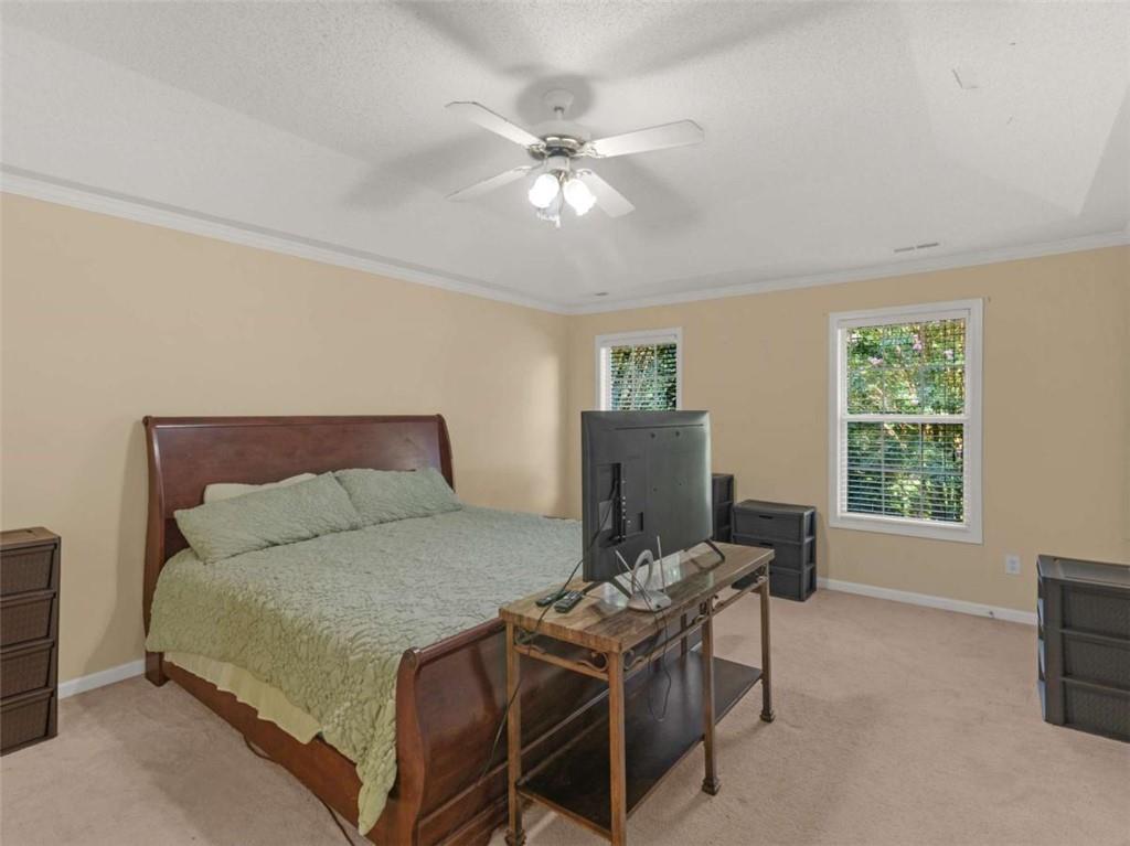 112 Crown Oaks Drive Property Photo 13