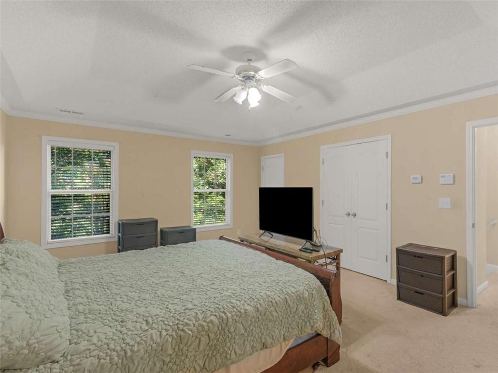 112 Crown Oaks Drive Property Photo 14