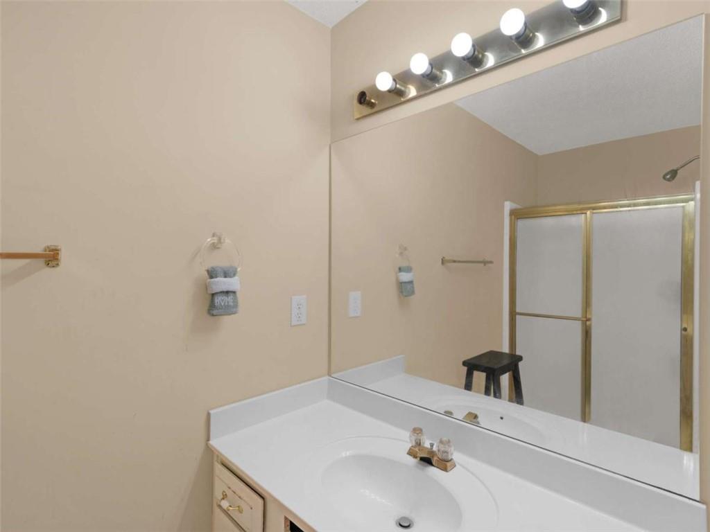 112 Crown Oaks Drive Property Photo 15