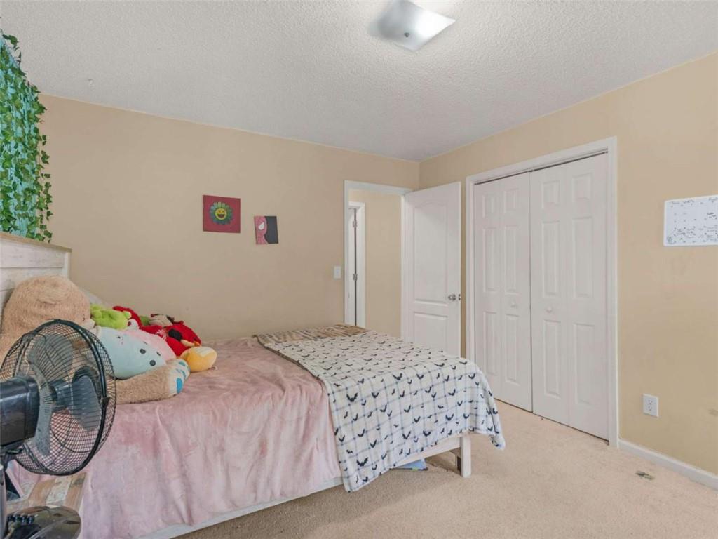112 Crown Oaks Drive Property Photo 19
