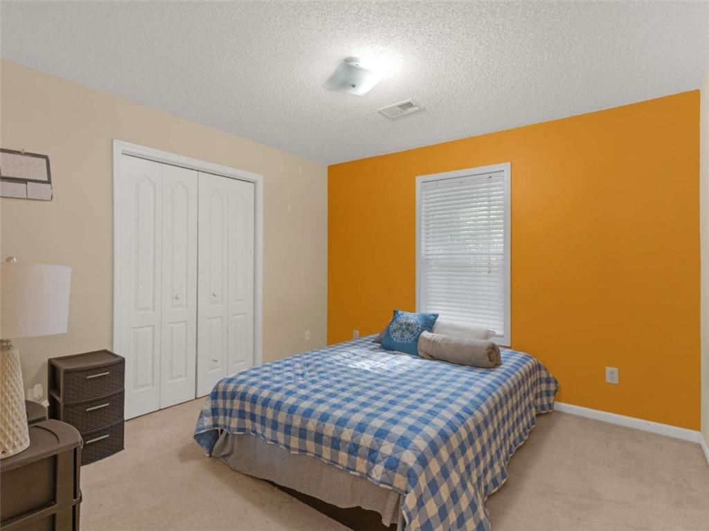 112 Crown Oaks Drive Property Photo 20