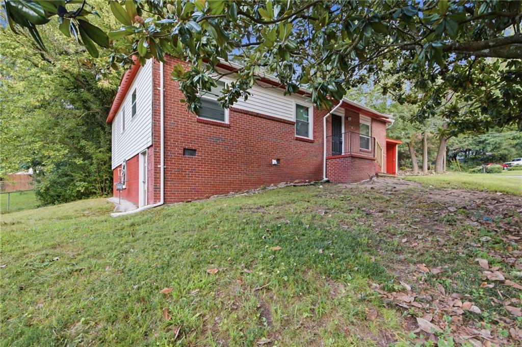 3754 Clovis Court Nw Property Photo 3