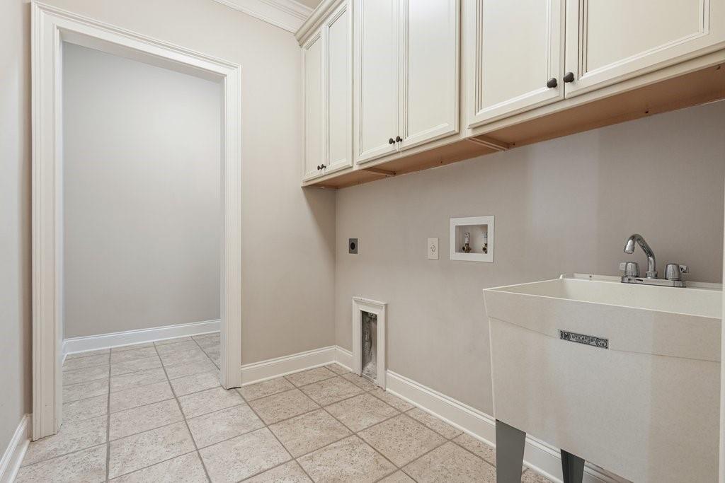 416 Windy Ridge Way Property Photo 15